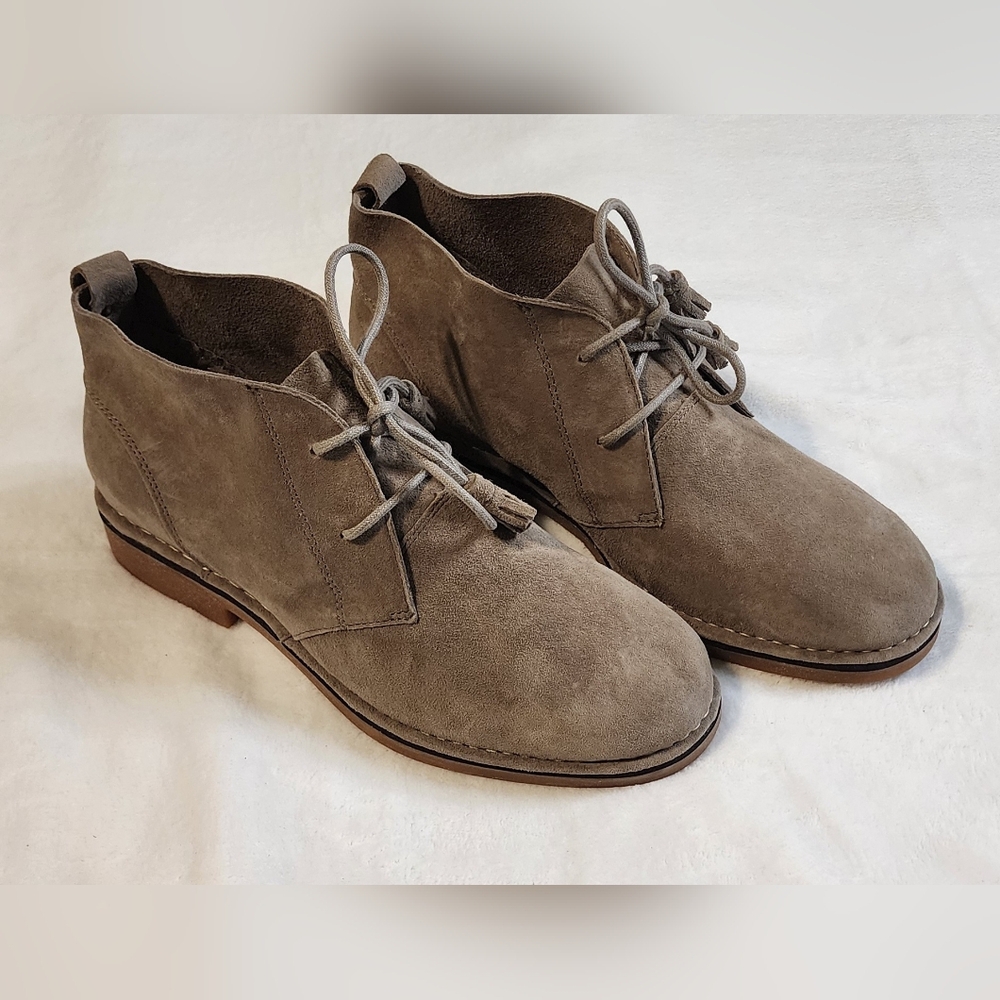 Hush‎ Puppies Moyen Suede Lace Up Casual Chukka Boots Shoes, EUC, Womens size 11